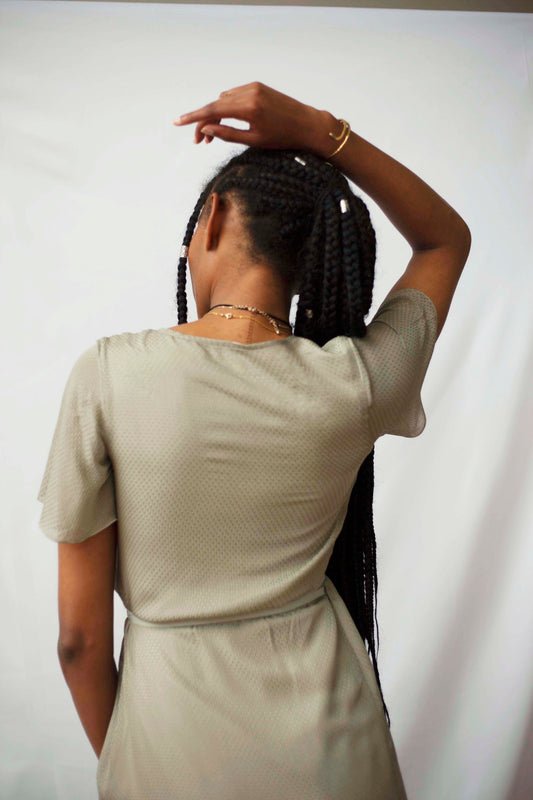 Robe portefeuille plumetis vert